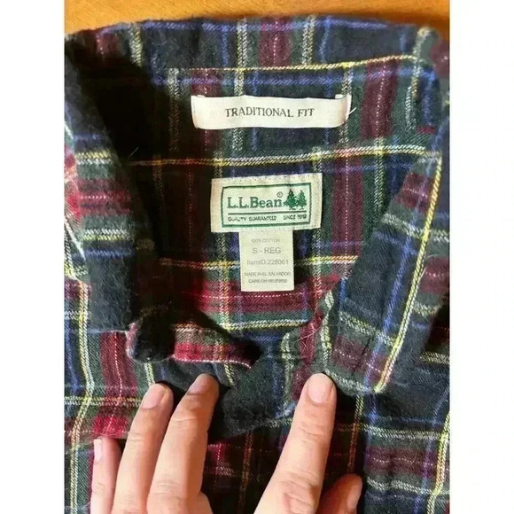 L.L. Bean mens flannel size small regular traditional fit in excellent condition - Picture 3 of 6